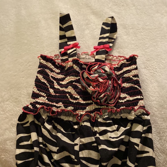 One piece - Picture 4 of 5